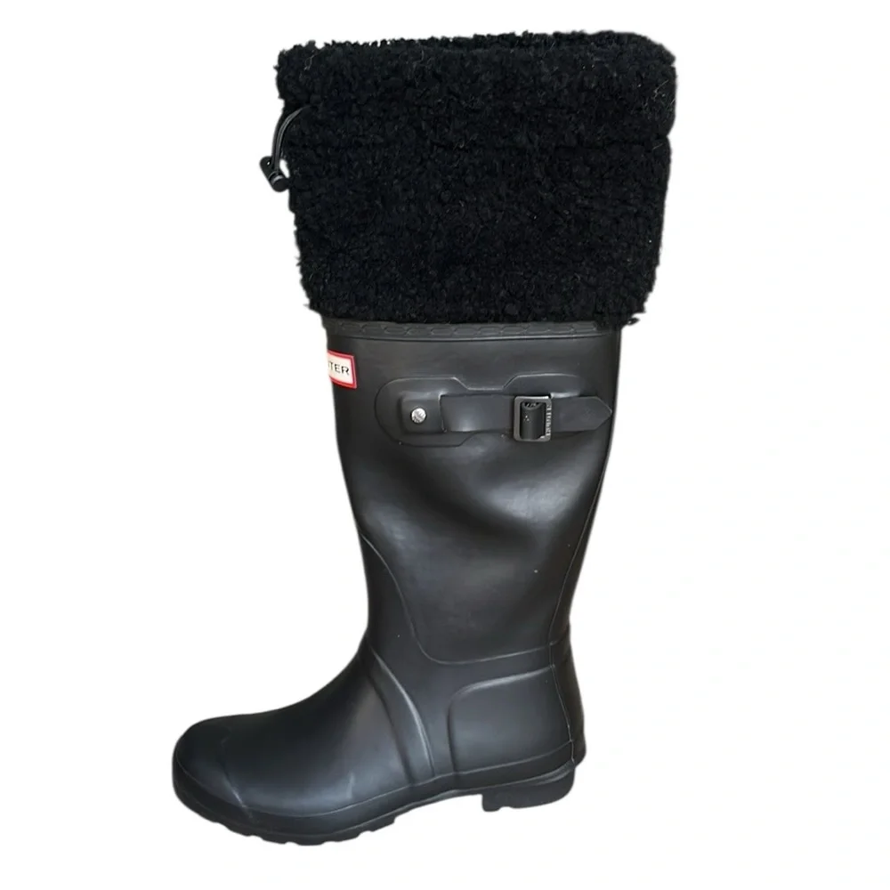 Hunter Original Shearling Cuffs Tall Boots in Black